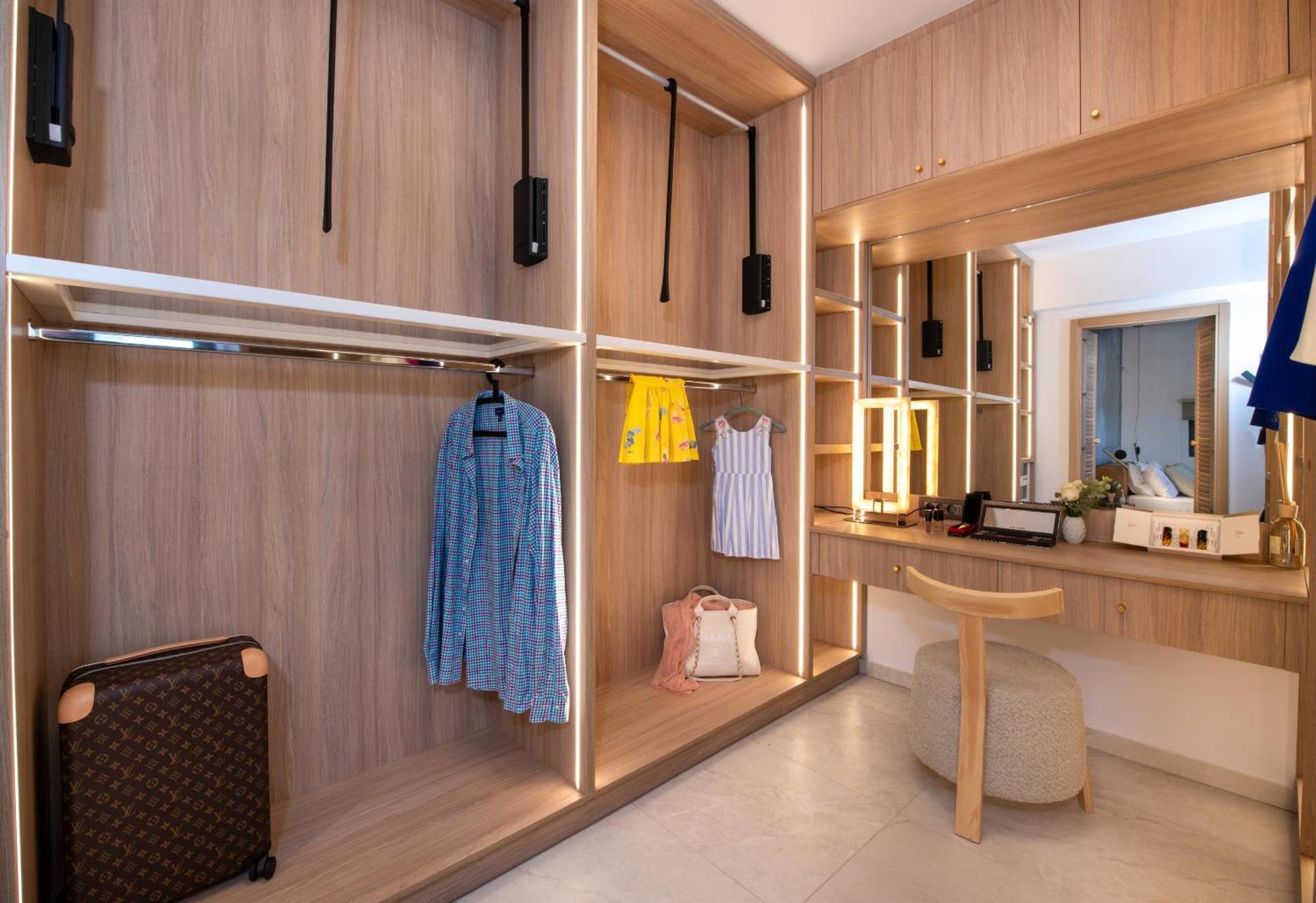 Flos Apartments Korakiai Bagian luar foto