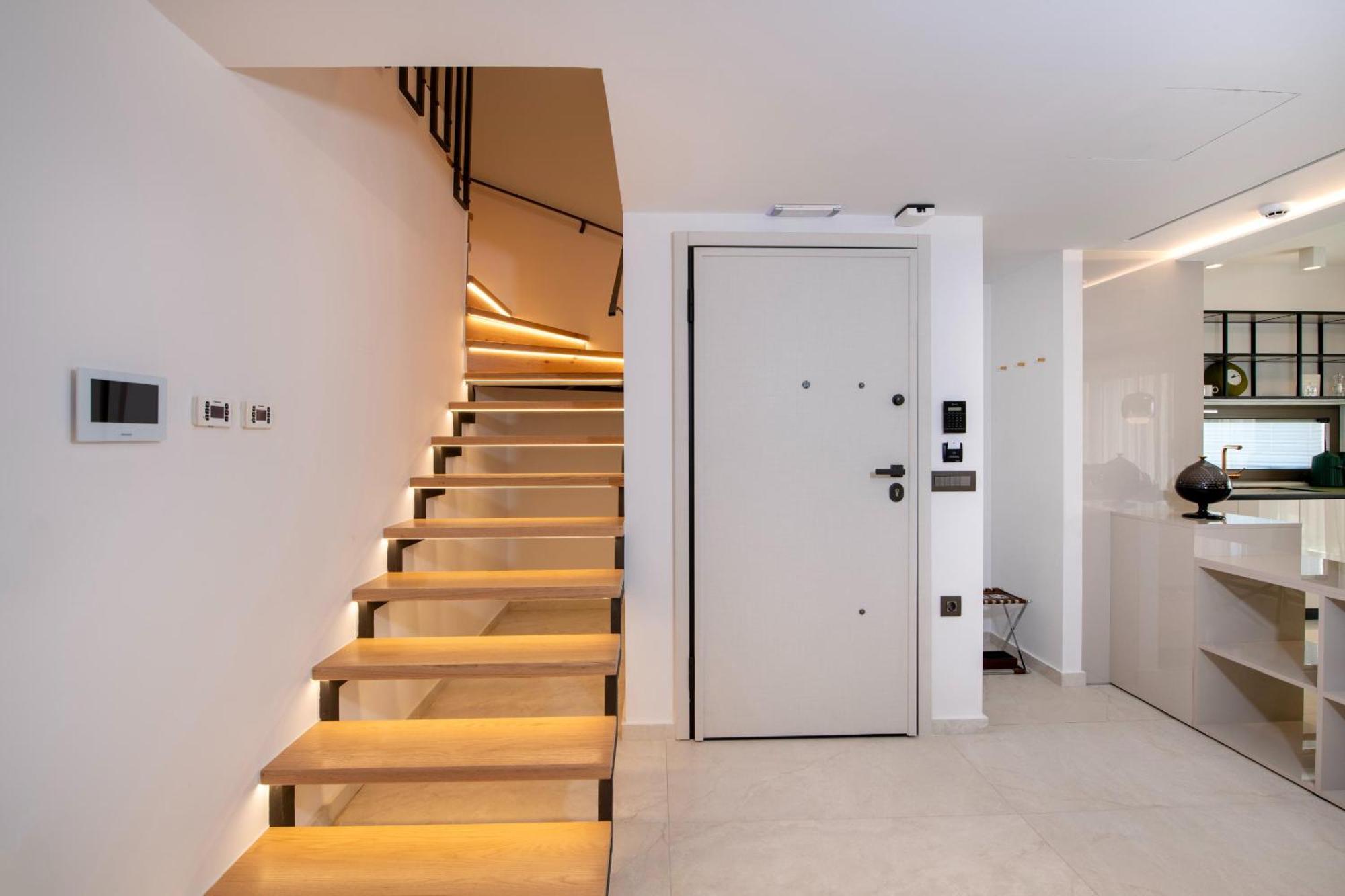Flos Apartments Korakiai Bagian luar foto