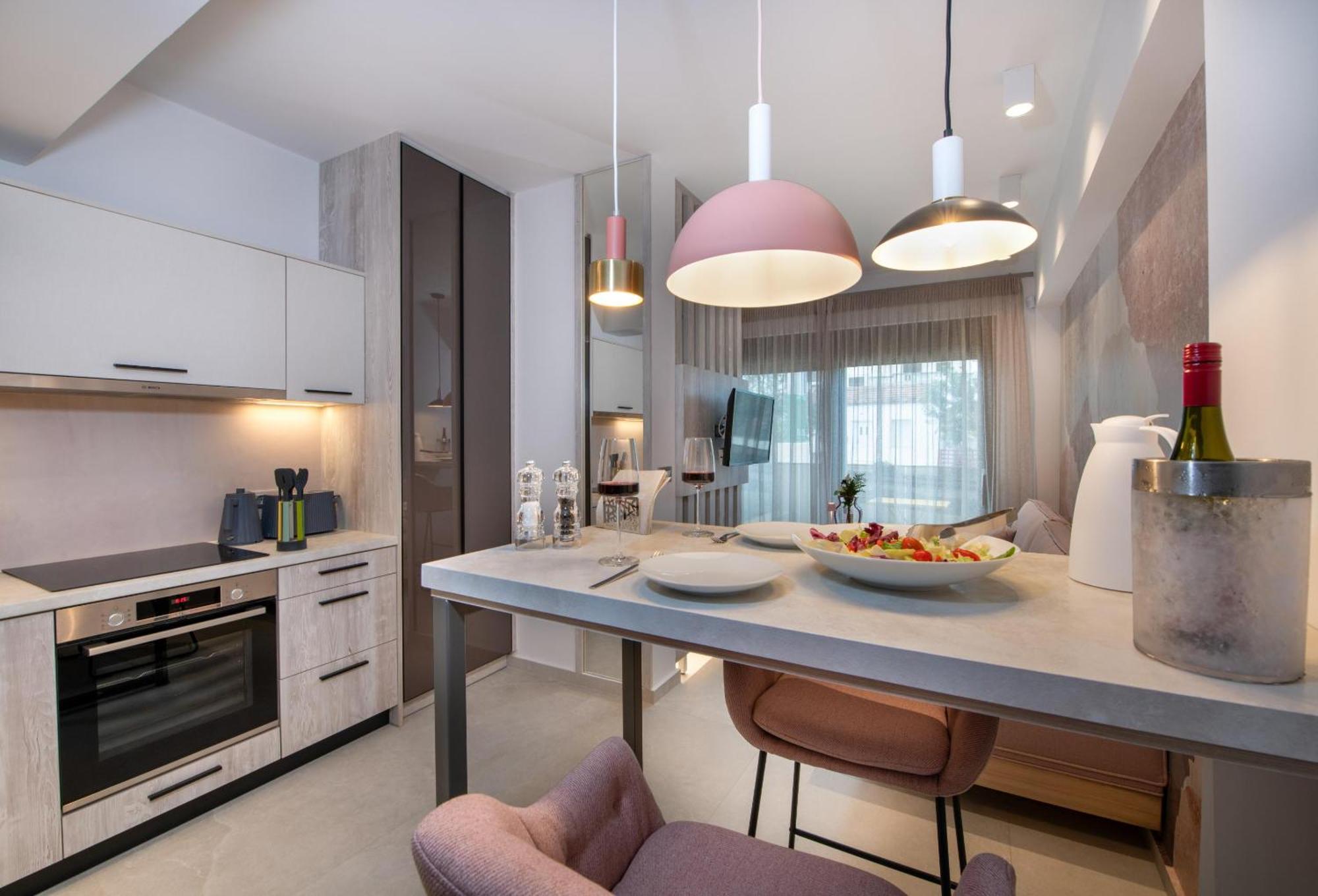 Flos Apartments Korakiai Bagian luar foto